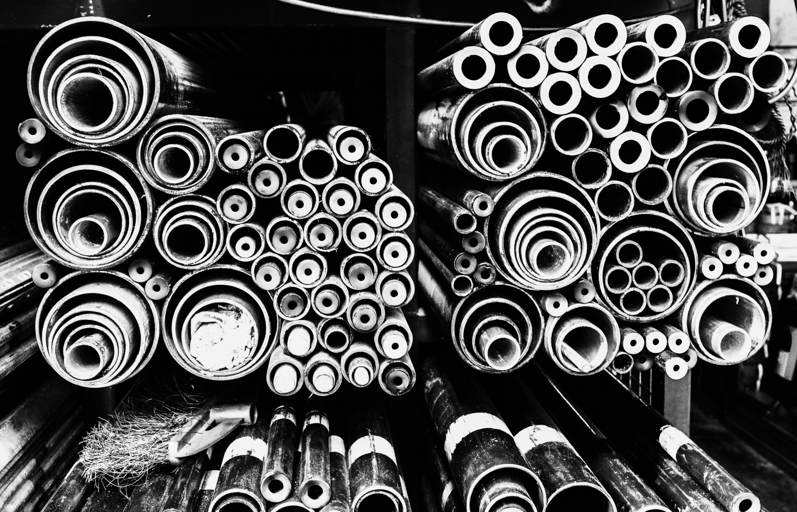 Types and Classifications of Carbon Steel Pipes