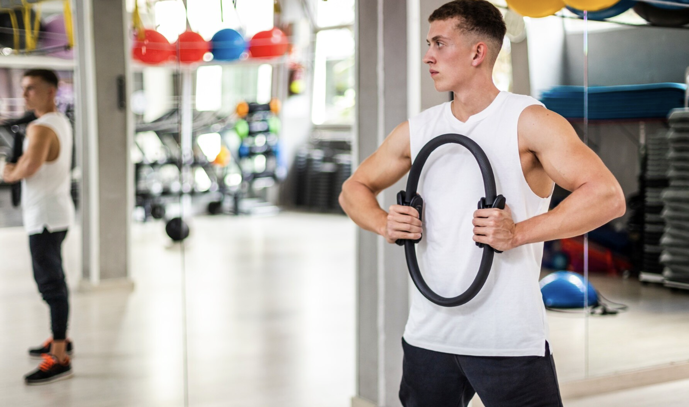 How to Use Branded Sports Sweatbands to Increase Gym and Fitness Studio Loyalty