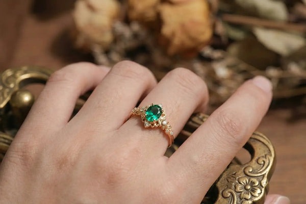 How Vintage-Inspired Engagement Rings Create More Character Than Modern Minimalism