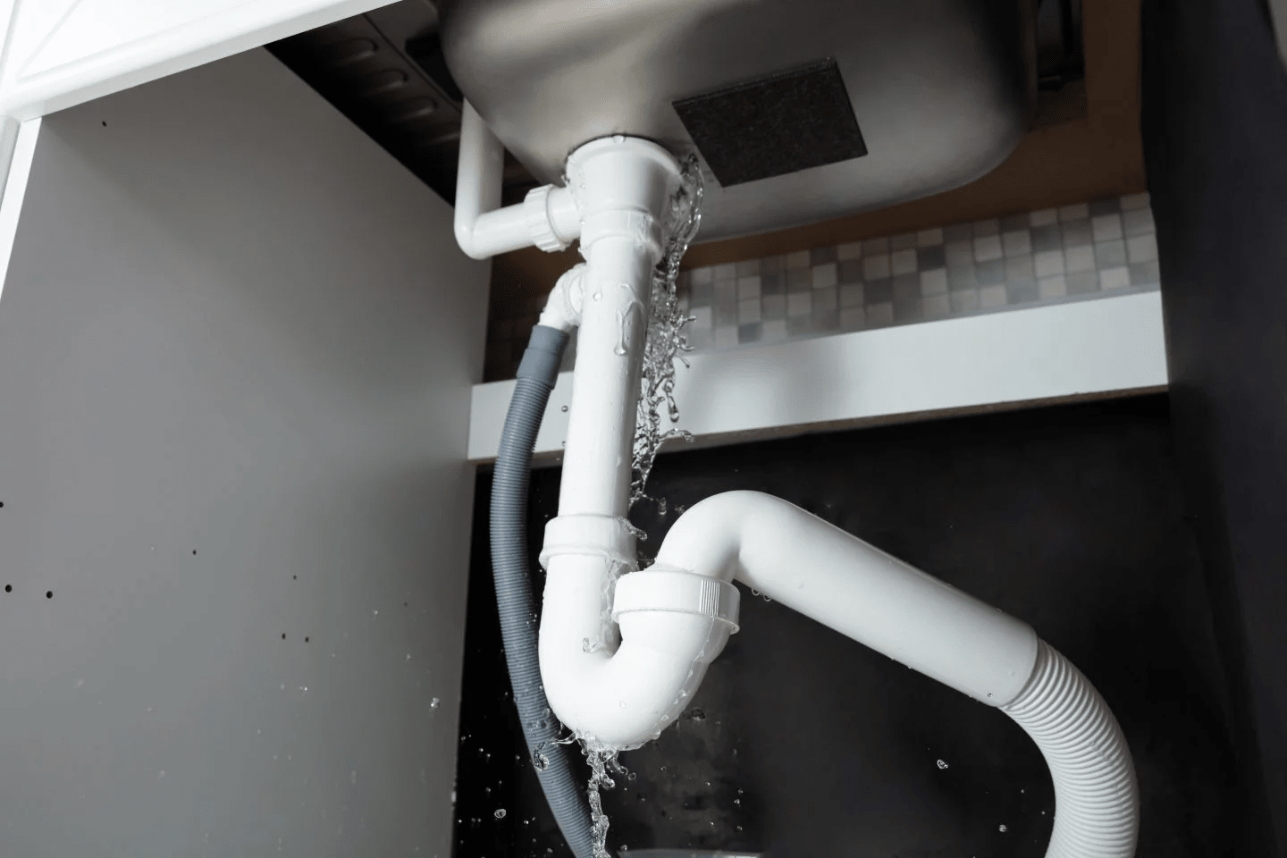 Buying an Older Home in Nashville? 12 Plumbing Problems to Check Before Closing